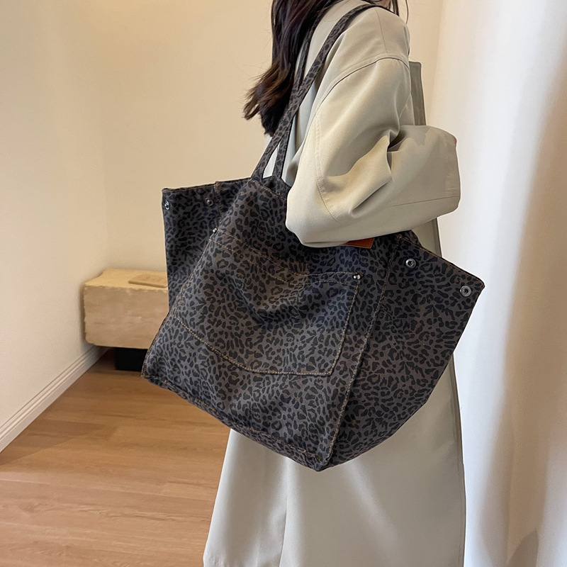 Women'S Vegan Bags - กระเป๋าถือลายเสือดาว กระเป๋าสะพายไหล่ผ้าแคนวาสสไตล์วินเทจ กระเป๋าถือแฟชั่นความจุใหญ่สำหรับใช้ในโรงเรียน ที่ทำงาน และช้อปปิ้ง