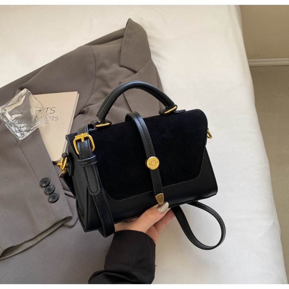 Women Bags Golden - กระเป๋าสะพายข้างหนัง PU สีทอง ดีไซน์หรูหรา สายปรับได้ ทรงสี่เหลี่ยมทันสมัย