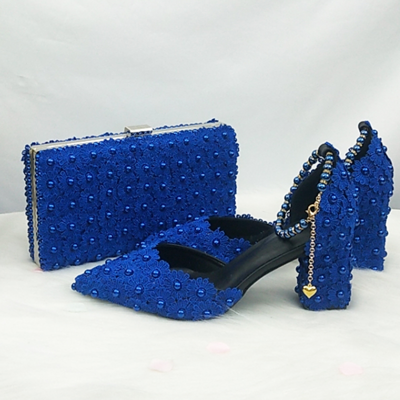 Women Bags For Wedding - รองเท้าเจ้าสาวสีน้ำเงินขาวประดับมุก สายรัดแบบลูกปัด ยี่ห้อ BaoYa Fang หัวแหลม