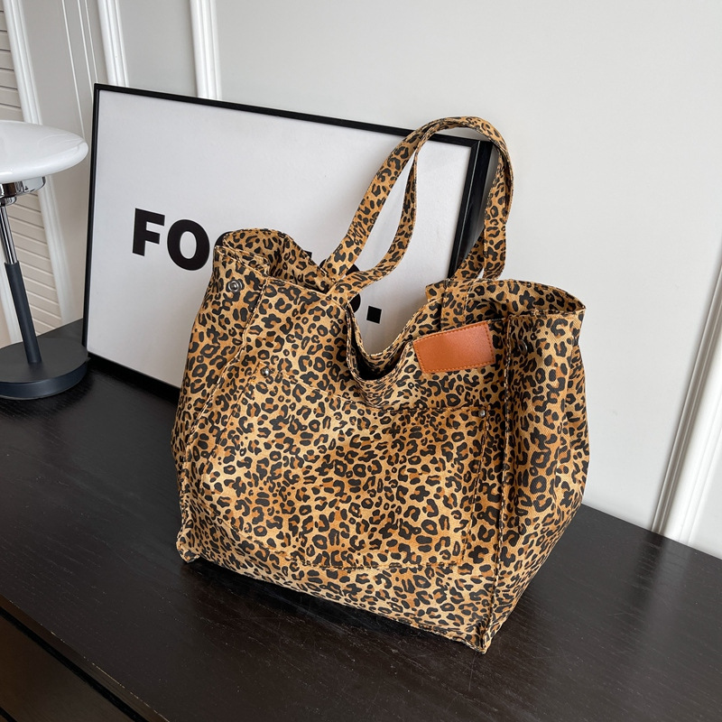 กระเป๋าถือลายเสือดาว กระเป๋าสะ - Women'S Vegan Bags บทวิจารณ์และราคา