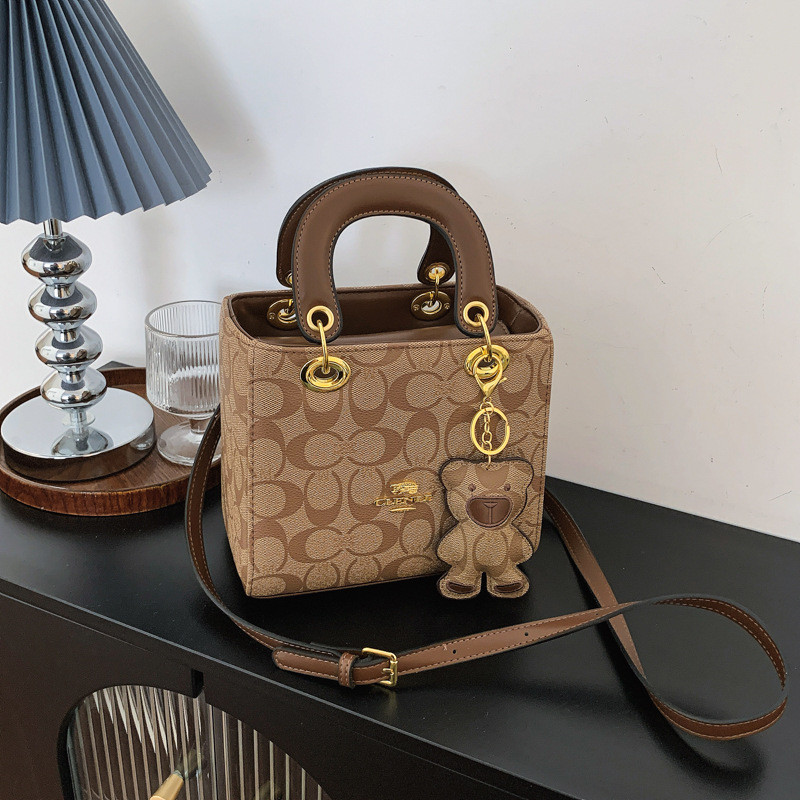 กระเป๋าถือผู้หญิงสุดหรูสไตล์วิ - Women'S Bags At M&S บทวิจารณ์และราคา
