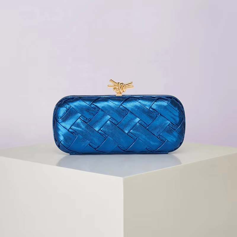 กระเป๋าถือสตรีลายเรขาคณิตแบบทอ - Women Bags 2026 Trends บทวิจารณ์และราคา