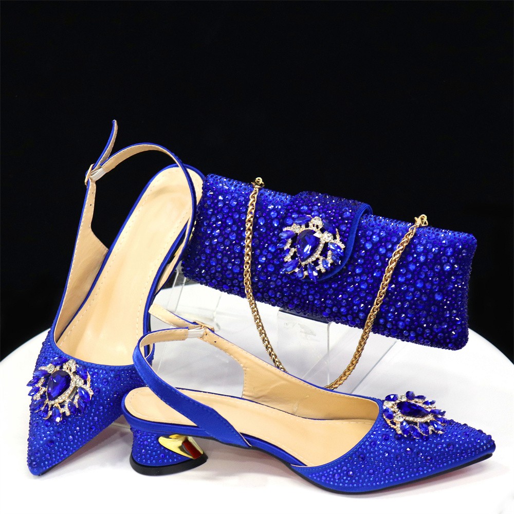 รองเท้าและกระเป๋าสีทองสไตล์ล่า - Women Bags Golden บทวิจารณ์และราคา