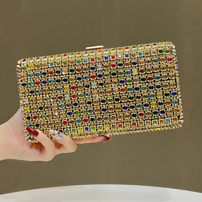 กระเป๋าคลัทช์และกระเป๋าถือสำหร - Women Bags 2026 Trends บทวิจารณ์และราคา
